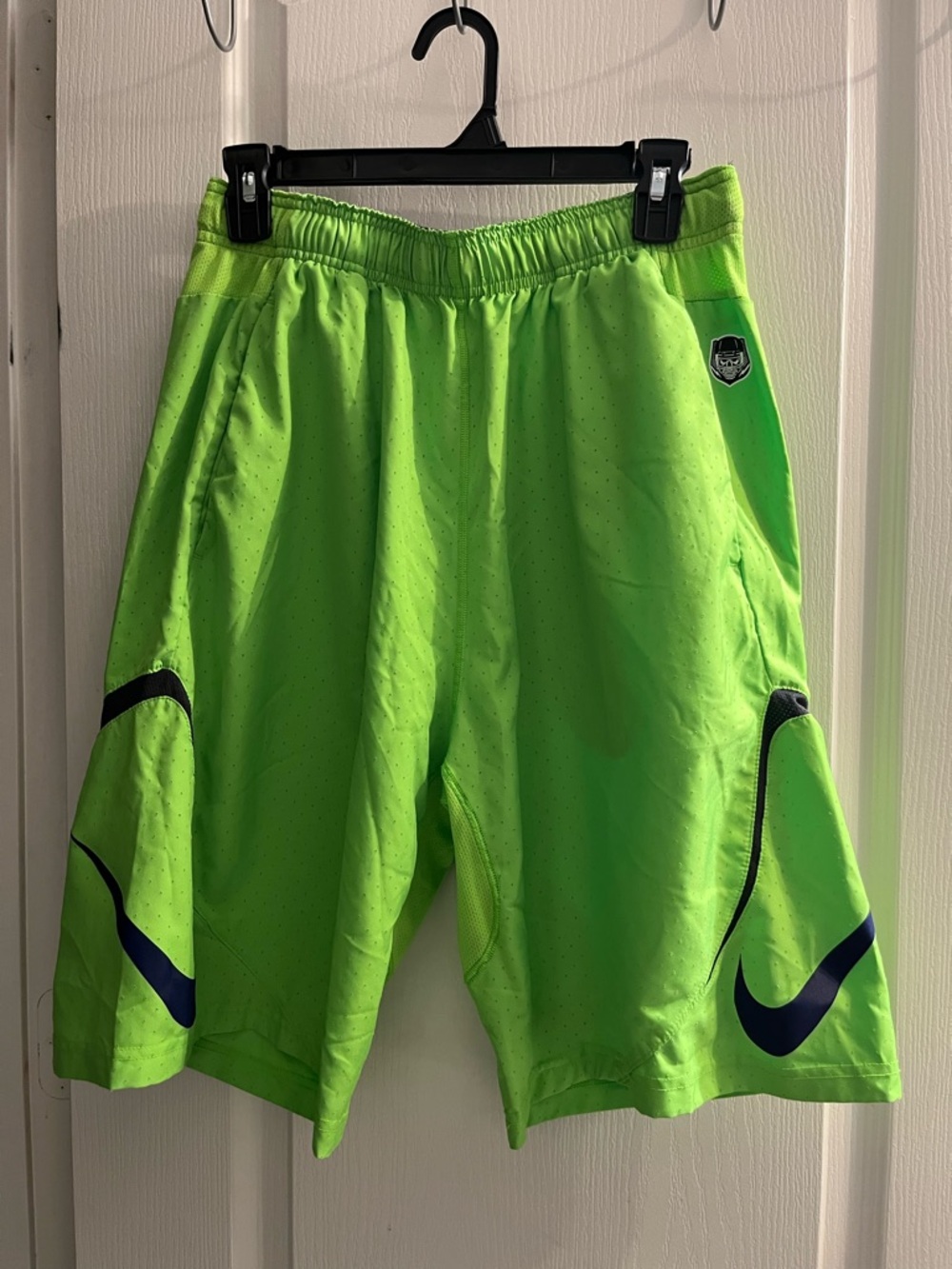 Nike Dri-FIT Men's Mesh Athletic Shorts Green Size M Elastic Waist Pockets